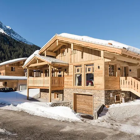 Chalet Grand Flueh - Alpiner Luxus & Nesselwängle