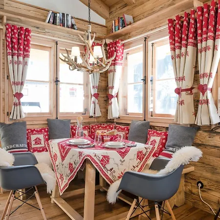 Chalet Grand Flueh - Alpiner Luxus & Nesselwangle